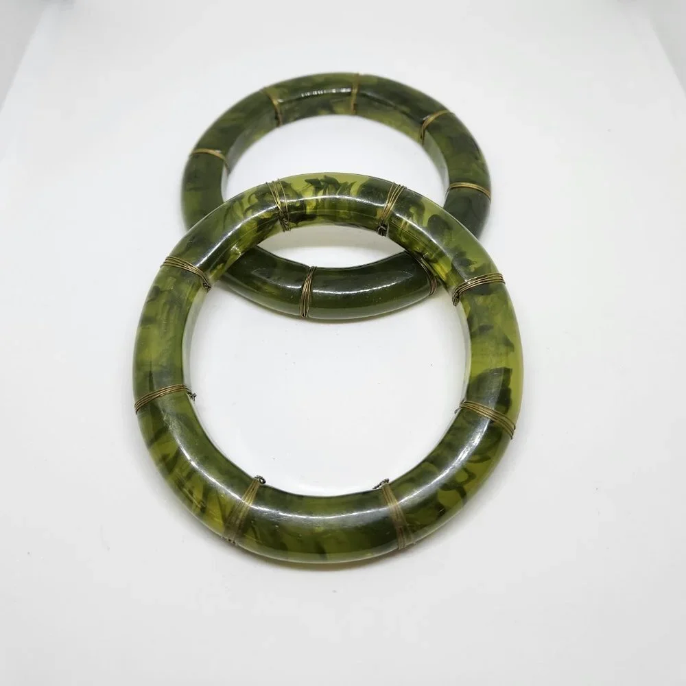 Beautiful Green Bangle Bracelets (2)